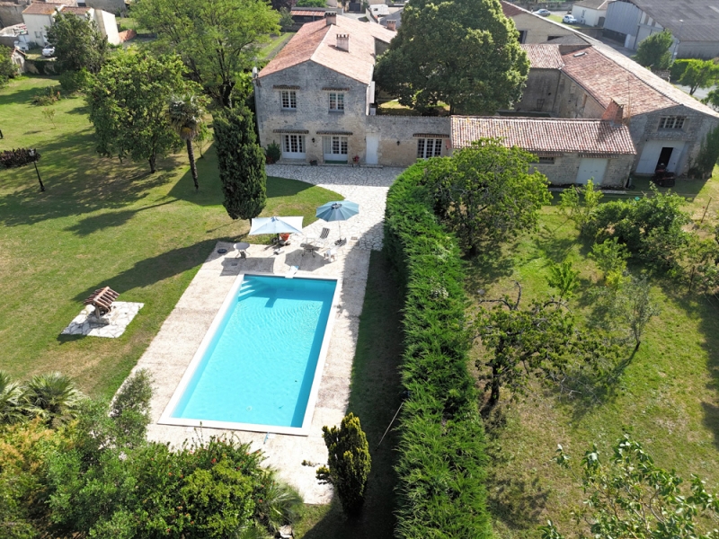 Manor House For Sale, L'EGUILLE, 17600, FRANCE