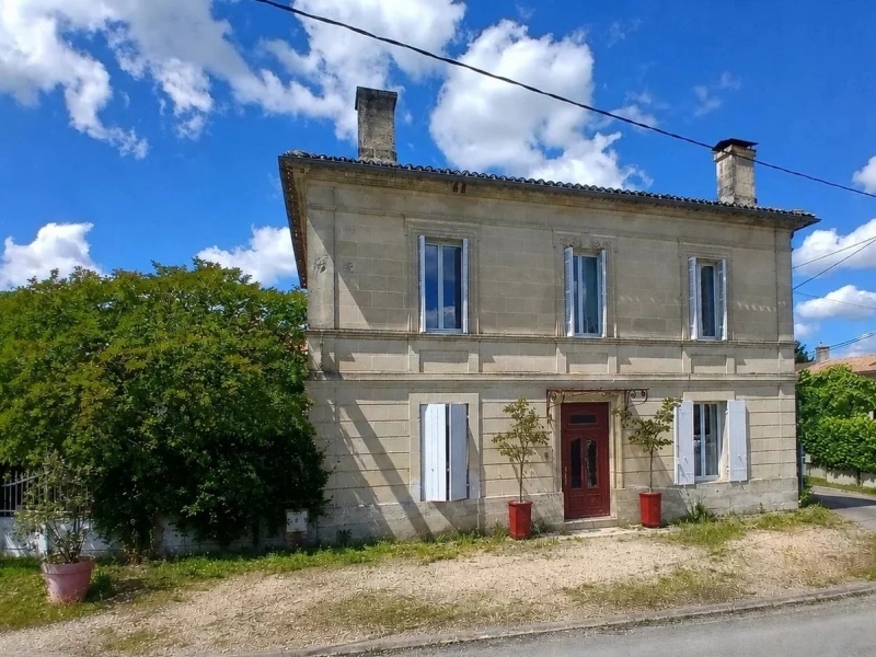Property For Sale, GAURIAGUET, 33240, FRANCE