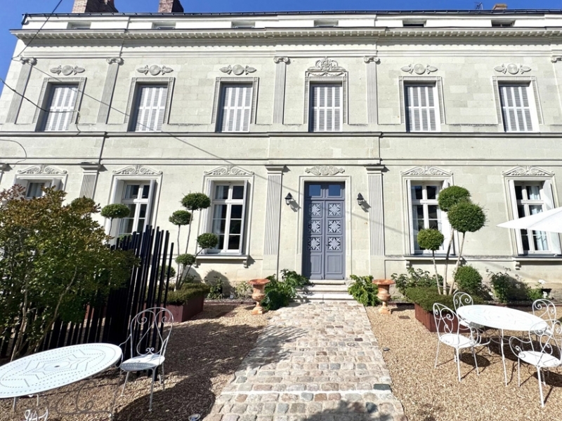Town House For Sale, SAUMUR, 49400, FRANCE