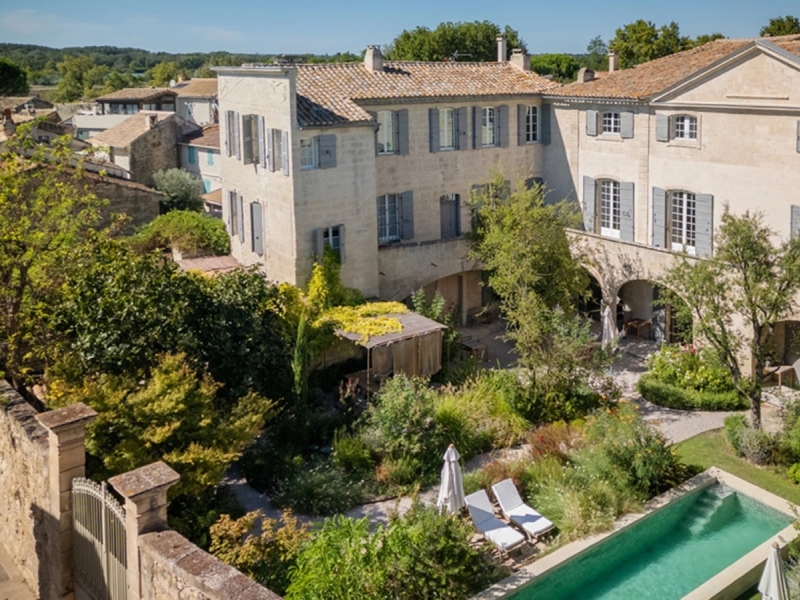 Manor House For Sale, VALLABREGUES, 30300, FRANCE