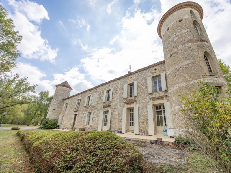 Manor House For Sale, AGEN, 47000, FRANCE