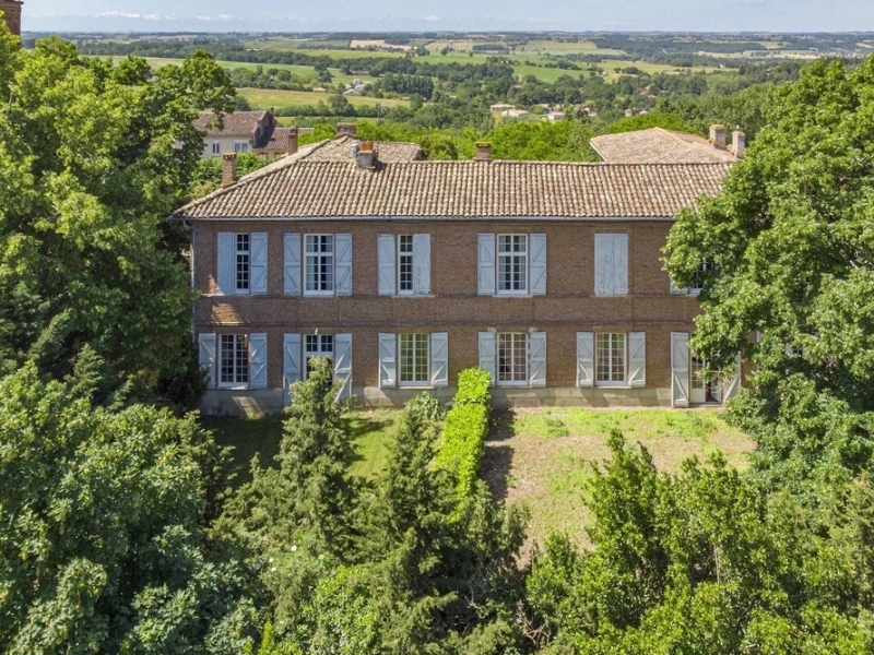 Castle For Sale, LANTA, 31570, FRANCE