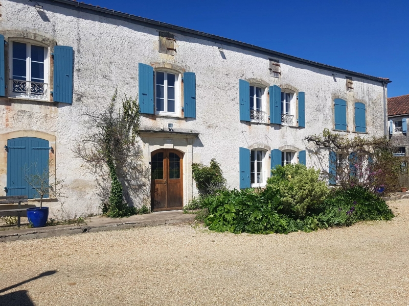 Maison De Maître For Sale, Surgères, 17700, FRANCE