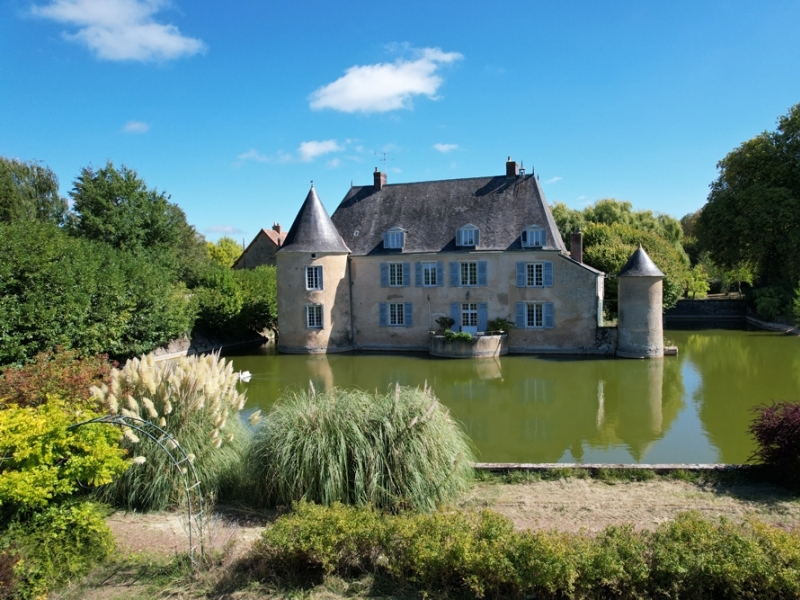 Castle For Sale, LE MANS, 72000, FRANCE