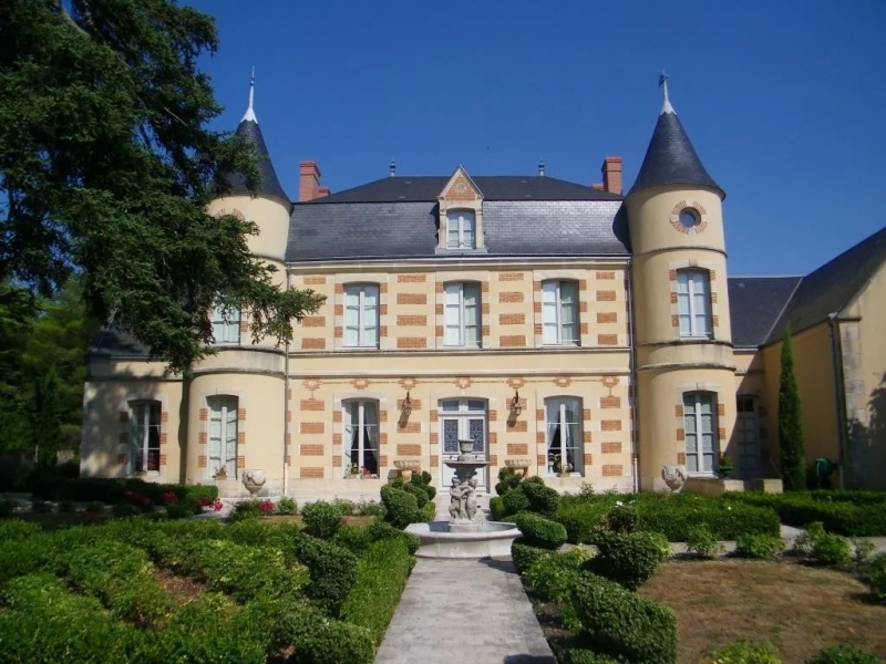 Castle For Sale, poitiers, 86000, FRANCE