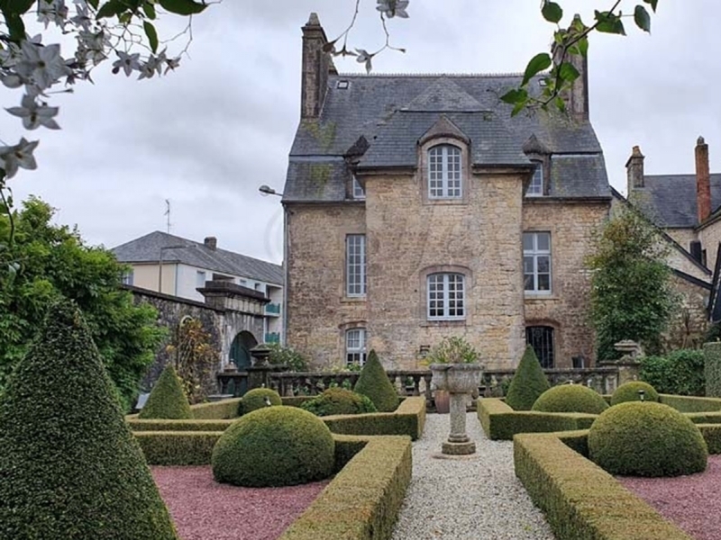 Manor House For Sale, VALOGNES, 50700, FRANCE